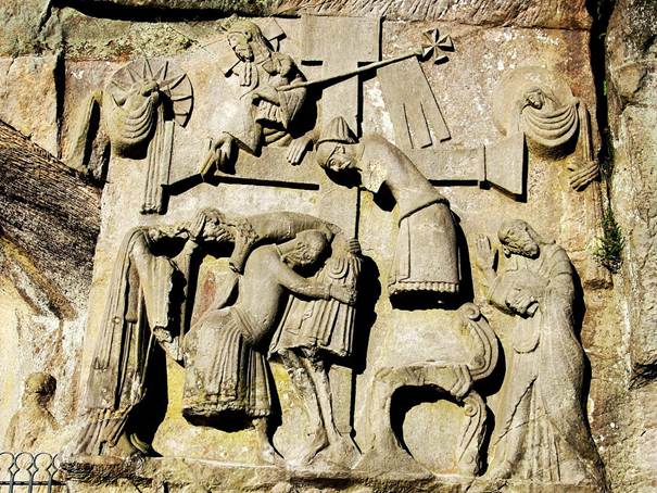 Ein Bild, das Statue, Kunst, Artefakt, Skulptur enthält.

KI-generierte Inhalte können fehlerhaft sein.